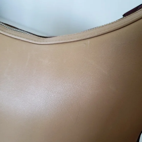 GUCCI Beige Brown Tan Leather Shoulder Bag - Picture 14 of 14